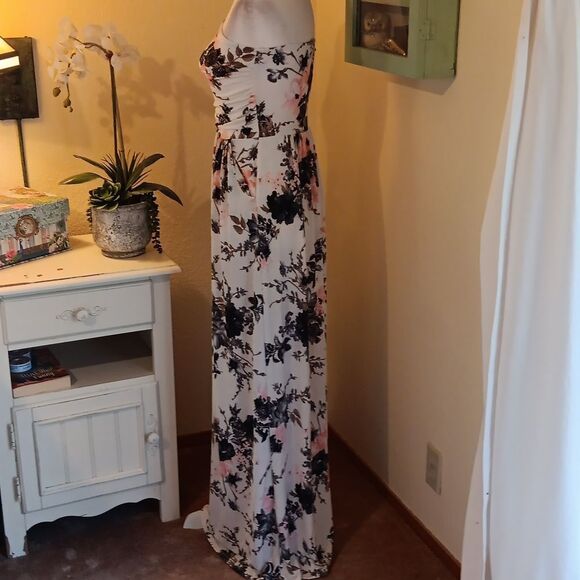 Vanilla Bay Strapless Maxi Dress. Beachy. - Picture 6 of 16